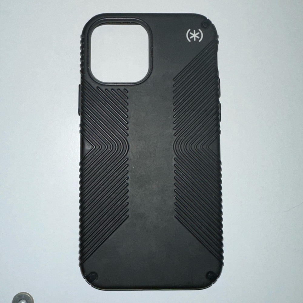 iPhone 12/12 Pro Presidio2 Grip Speck Case